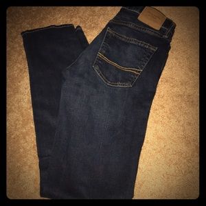 2 pair of men’s American Eagle jeans